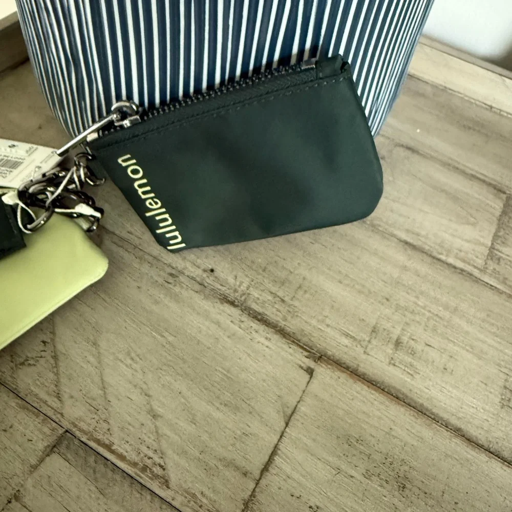 Lululemon Dual Pouch Wristlet - Picture 3 of 5
